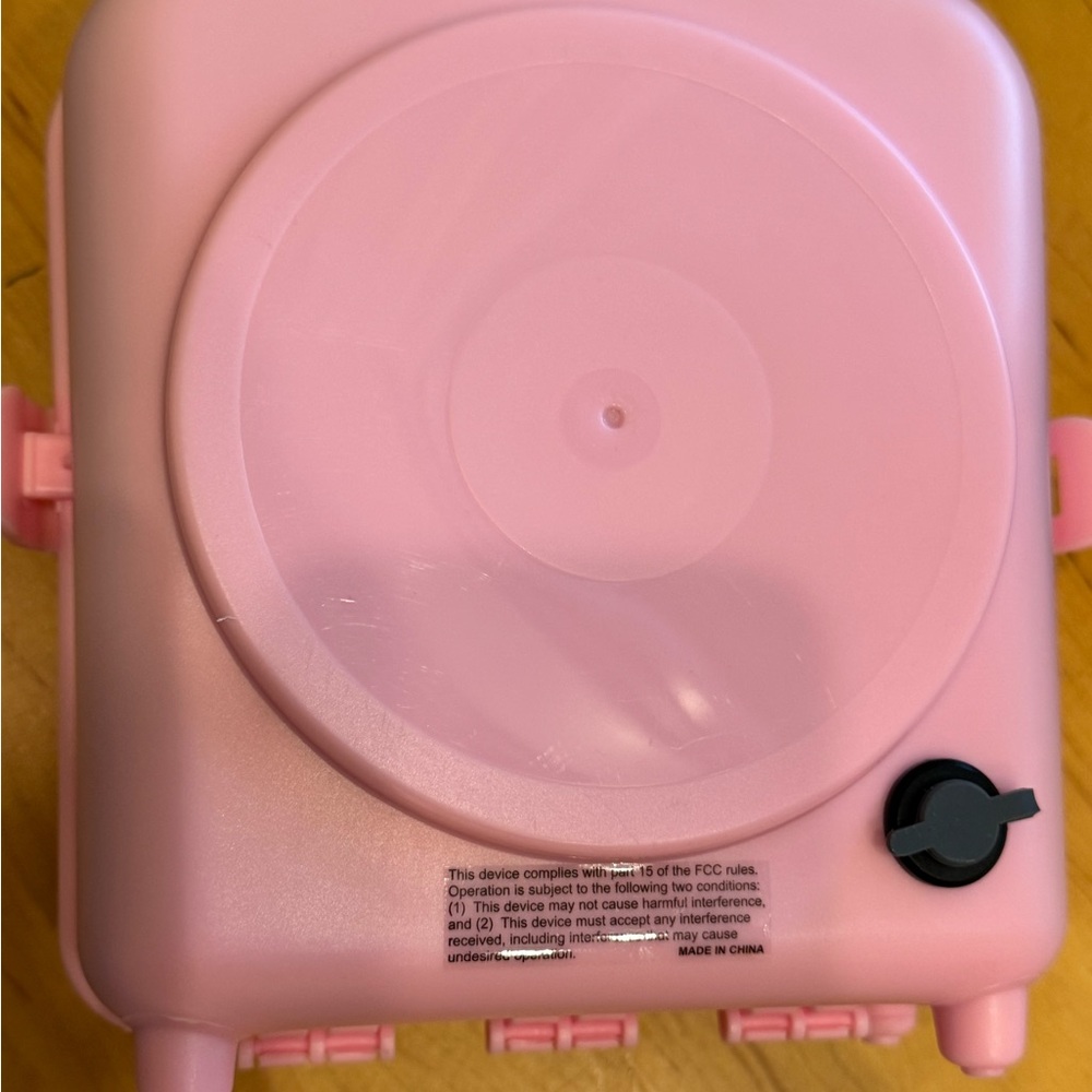 Portable Retro Radio - Picture 4 of 5